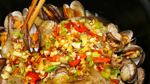 色香味|三伏天,多给家人做这道菜,少油少盐营养高,做法简单,家人喜欢