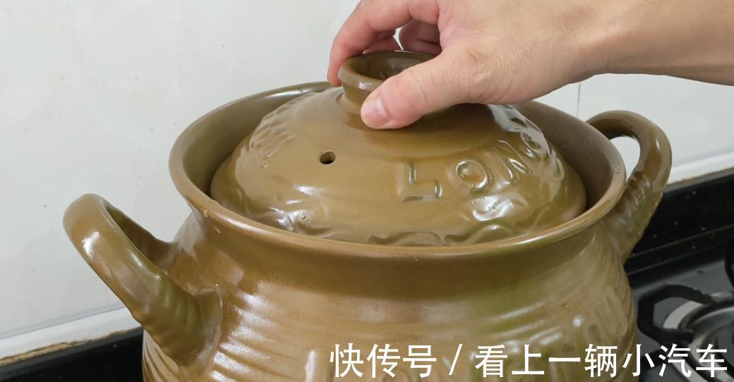 5斤猪脚天冷别白切,教你一个过瘾的吃法,香糯好吃,做法很简单