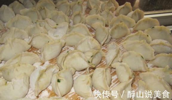 秋天用''它''配上猪肉包饺子，鲜嫩多汁，营养健康无添加