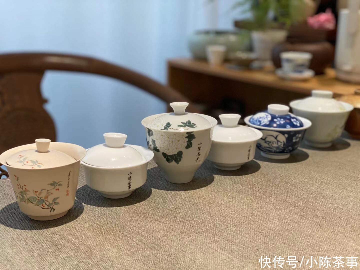 冲泡白茶|买大还是买小？买厚还是买薄？有关白瓷盖碗的答案都在这了