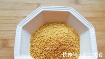 营养物质|小米和“它”一起煮，早晚喝点，改善睡眠、补气血，气色越来越好