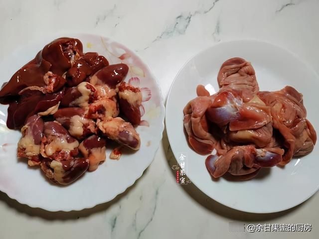  冲洗|家常炒鸡杂，注意这两步，出锅鲜脆爽口，咸鲜下饭