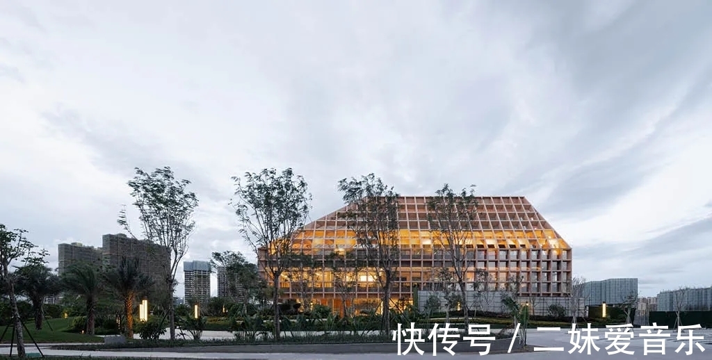 初创公司|三亚南山生活馆获得本年度Dezeen Awards最受读者欢迎的商务建筑