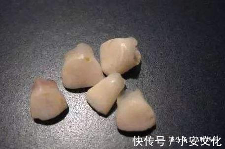 封建迷信|孩子乳牙掉了先别扔,关键时候能救命事情可能没你想的那么简单