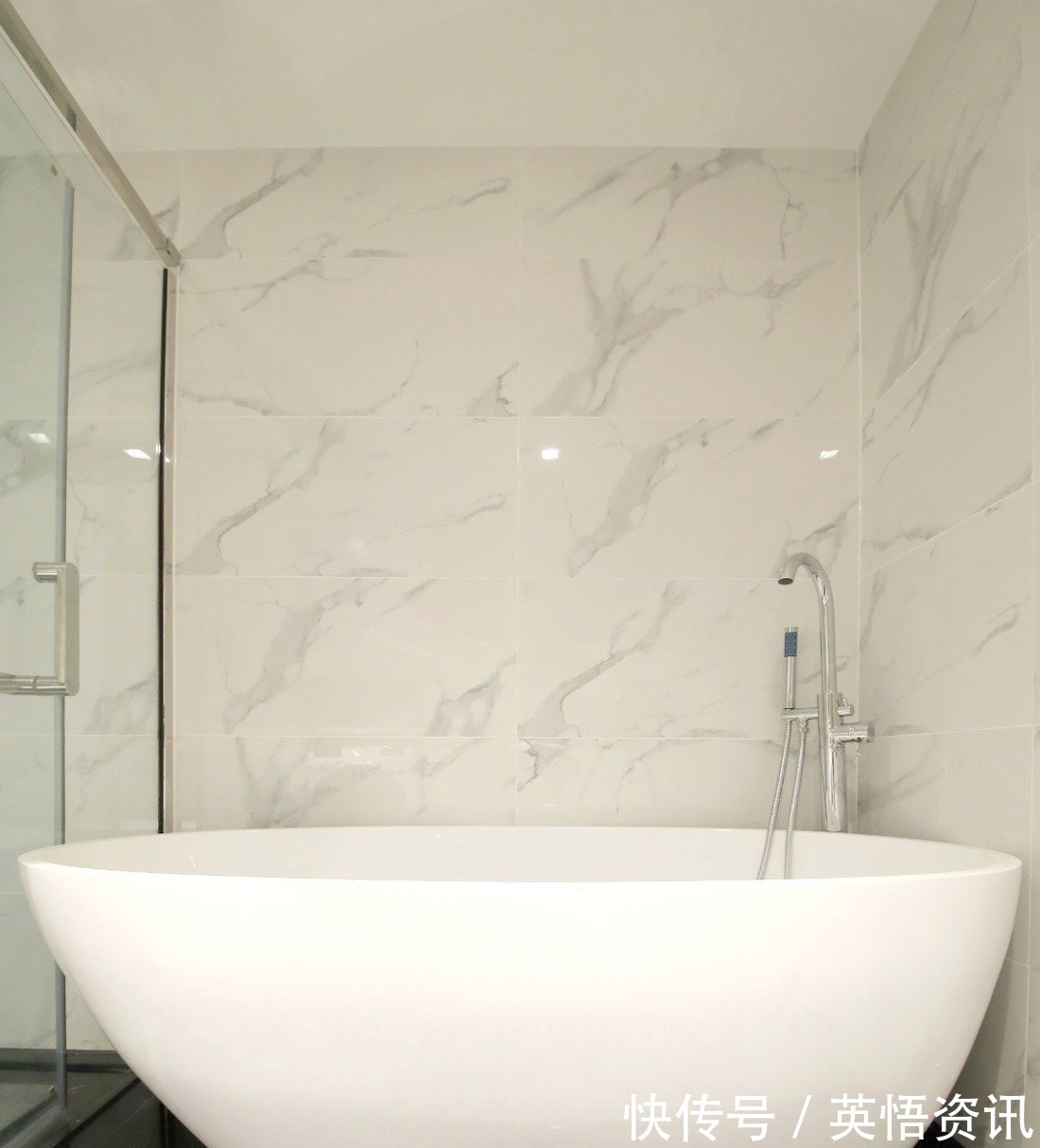 小窝|看了她的46㎡小窝,头一回见卧室装两个门,美观又实用,很聪明