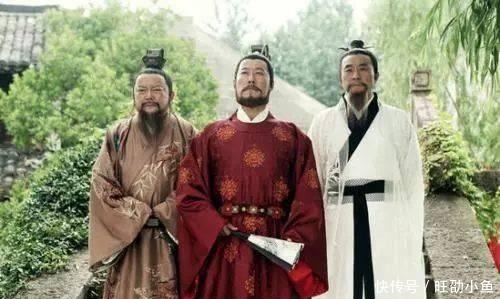 写出|刘伯温挖诸葛亮墓,见墓中8个字,赶紧磕头谢罪,后写出千古神书