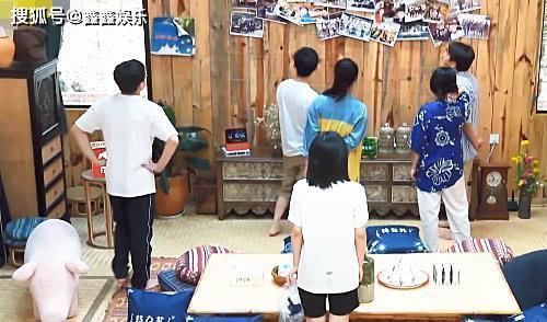 重视|《向往》不受重视嘉宾,被何炅黄磊忽略,节目组被迫打出4字救场