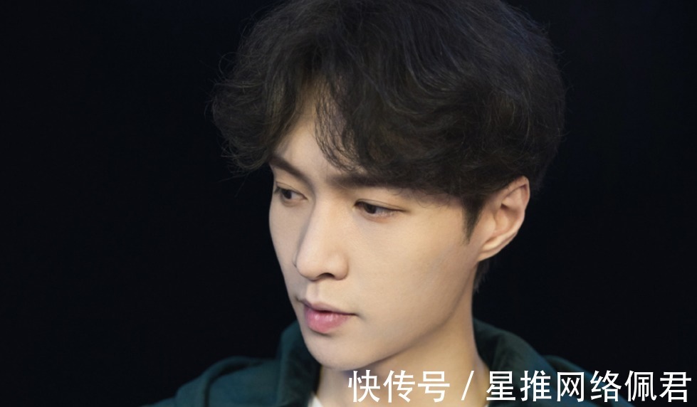 节目|这么久以来，张艺兴事业依旧蒸蒸日上，大众形象口碑依旧很好