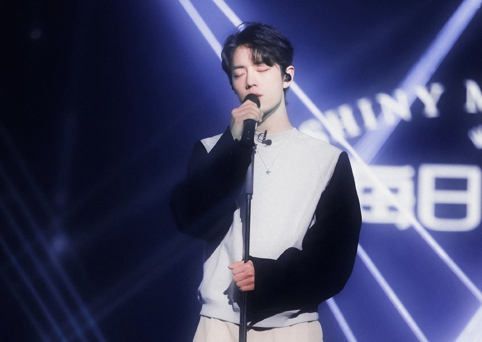 肖战连唱20遍歌嗓子变哑,在崩溃边缘想法“极端”,那英无所畏惧