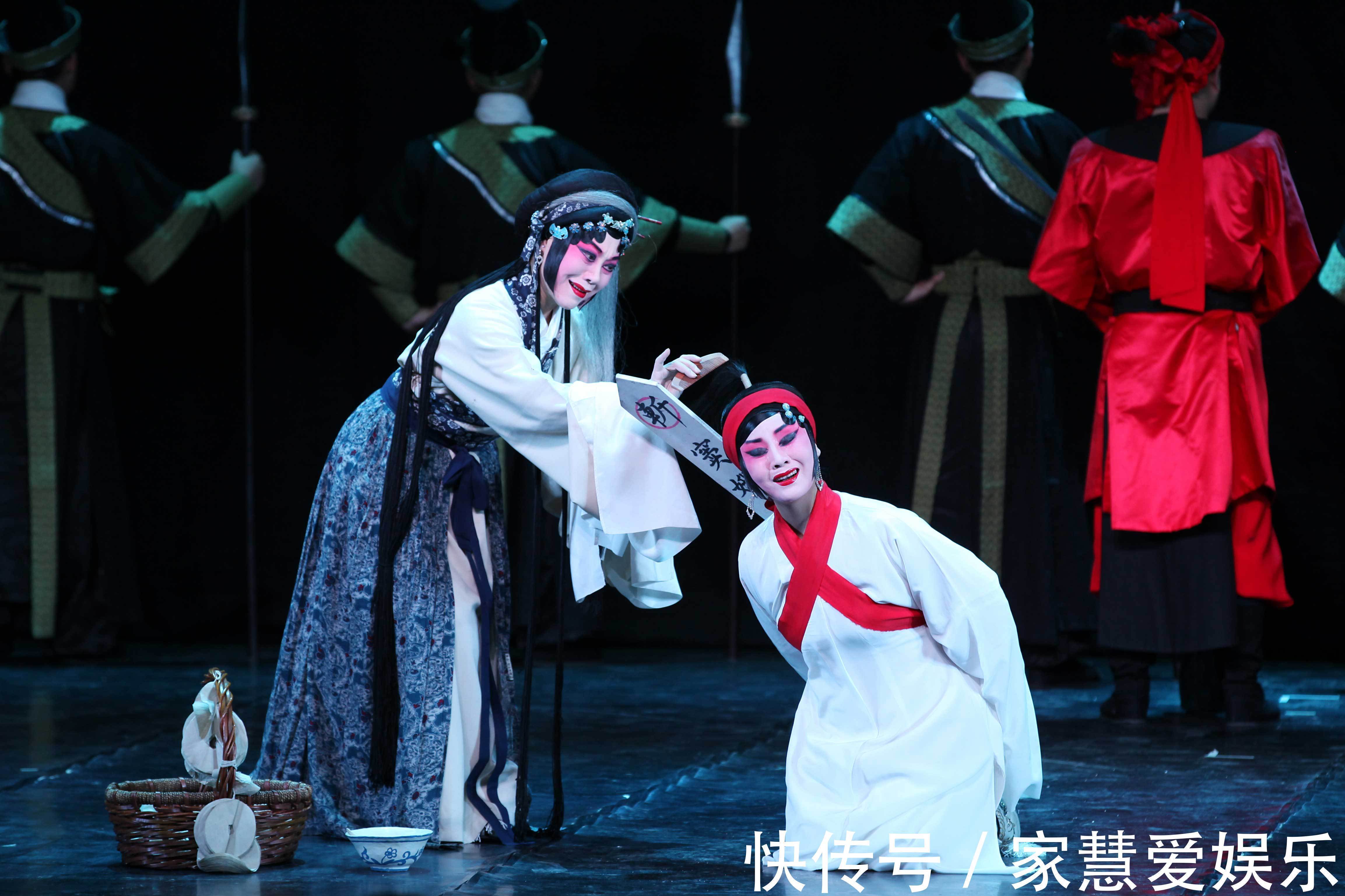 戏剧界#窦娥临死前发下三桩毒誓,除了六月飞雪,另外两桩毒誓是什么