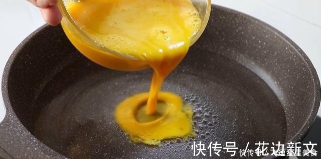白开水炒鸡蛋|教你用白开水炒鸡蛋，1滴油不加，做出来比油炒的还鲜嫩好吃