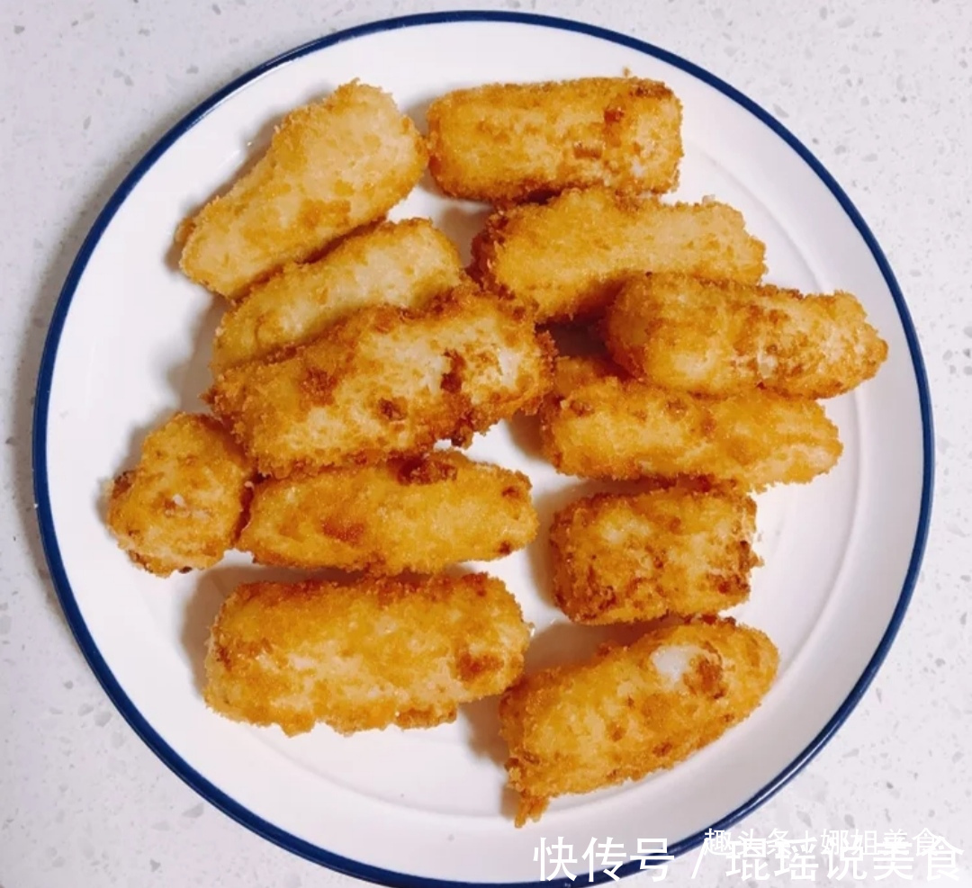 不放面粉，不放水，三天两头做一次，香酥可口，刚出锅我连吃3盘