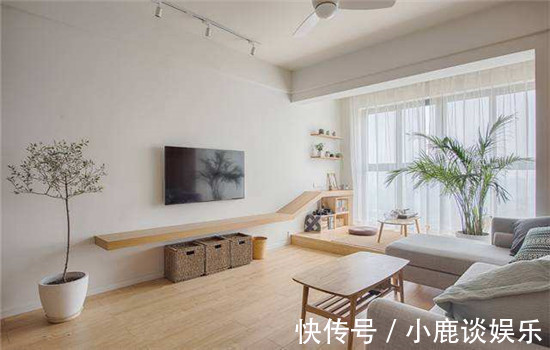 白墙脏了不要用水刷,用不值钱的东西擦一擦,立马洁白如新