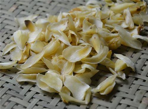 干百合|秋燥吃什么可以润燥多吃3种食物食疗效果强,都是时令蔬菜水果