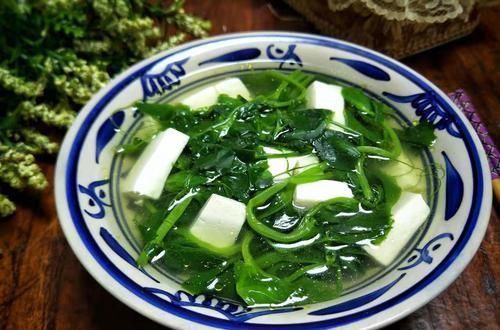 豆腐汤|真正的“补钙汤”就是它,隔三差五吃,补钙质,长个头,孩子要多吃