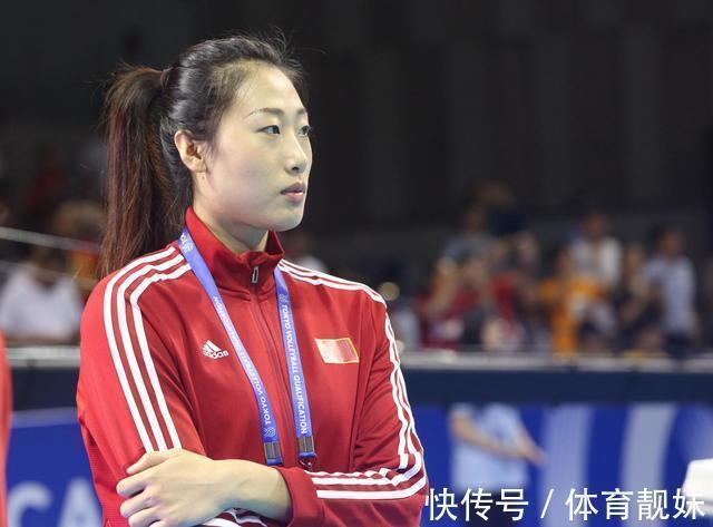 胡铭媛|唏嘘!女排劲旅连遭打击,颜妮退役在即,28岁世界冠军也官宣告别