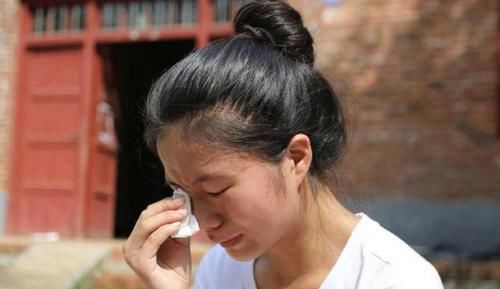 媳之间的关|喂完孩子盘里的菜都没了，90后宝妈掀翻桌子，网友：不懂将心比心