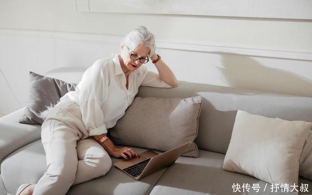  生活方式|40岁就白头发，懂得3个方法，改善白发效果不一般