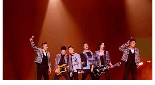 《披荆斩棘的哥哥》昨日迎来总决赛，各路明星卖力演出！