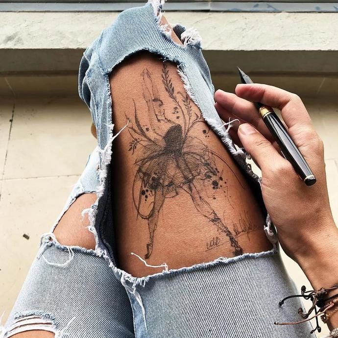 裙子|当她们掀开裙子,露出“惊艳”的大腿时,所有人都看呆了