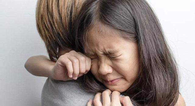 遗传因素|一个考99却很难过,一个刚及格还笑得开心,一家俩孩子咋差这么大