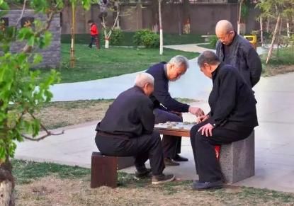 张大爷|糖尿病20年,50岁血糖平稳无并发症,没有捷径,他只靠这1种方法