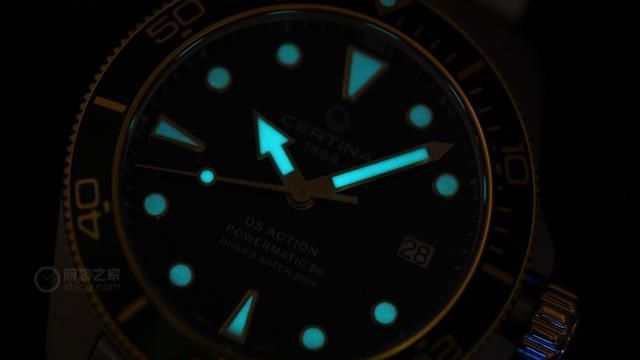 防水|专业运动融合时尚潮流 品鉴雪铁纳动能系列潜水表