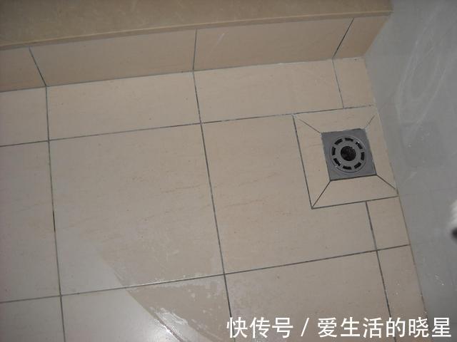 泥瓦工|卫生间铺贴瓷砖,装修公司建议做墙压地,这是行业标准还是套路