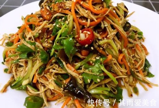 常给孩子做的菜,身体强壮长肌肉,好吃下饭又营养,炒一盘不够吃