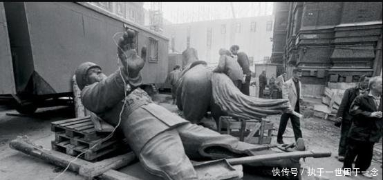 西方国家|强大的苏联是如何被西方瓦解的,撒切尔夫人说出真相,只用了三步