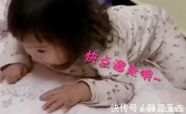 弟弟|姐姐偷偷“欺负”弟弟,被发现后手脚麻利溜开,太可爱了