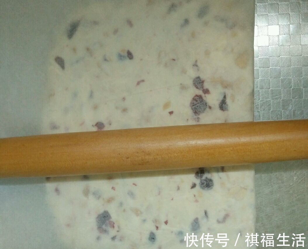 蔓越莓|自制手工蔓越莓花生牛轧糖，孩子们都喜欢吃，无添加更健康