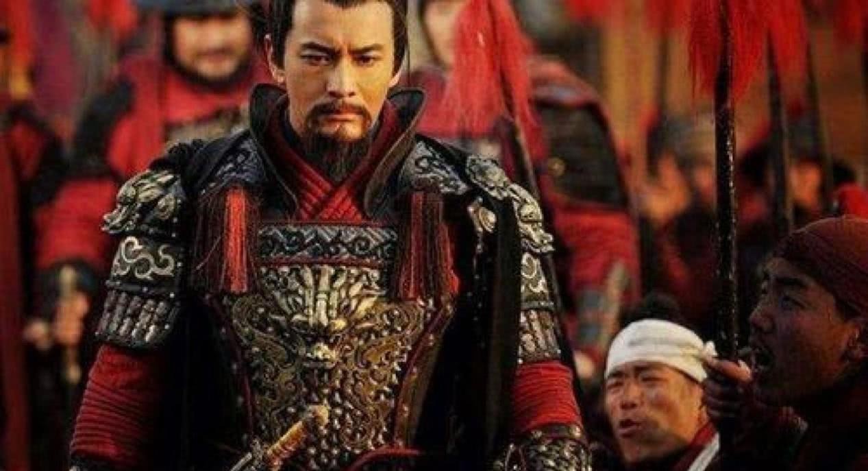 竟成|岳飞处死40个逃兵，心软留下一个，不料竟成世界名将