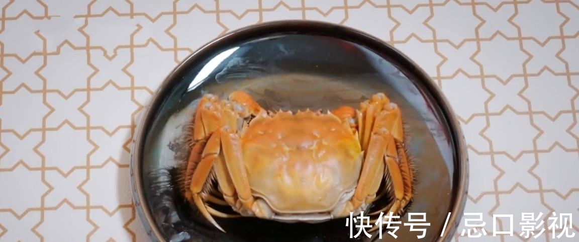 《大湾仔的夜》张智霖邀请团队化妆师吃饭,一个人收费299元