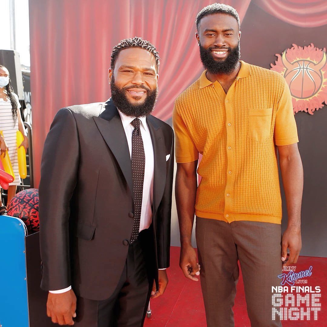 好莱坞|进军好莱坞！杰伦-布朗晒自己在洛杉矶参加节目录制组图