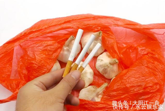 原来保存大蒜这么简单,教你5招保存方法,大蒜放一年不发芽