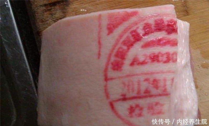 贩子|肉贩子为何不停用抹布擦猪肉,内行人说出“猫腻”,看完涨知识了