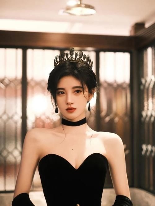 鞠婧祎 告别假发片,赵露思同款“头包脸”发型超显瘦!