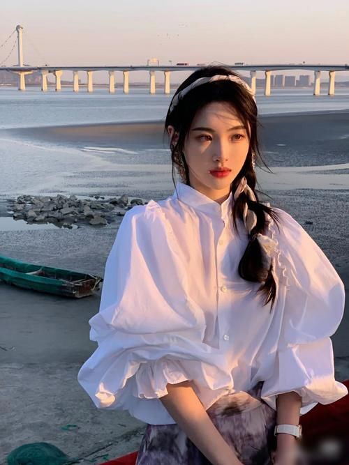 根据穿搭改变发型，这些技巧你需要知道，百搭时尚又显气质