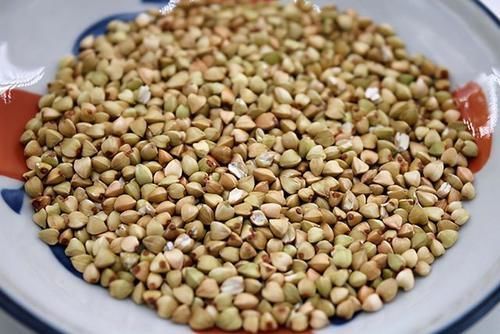 空腹血糖|60岁以上的人,血糖控制在什么水平比较好?如何正确降糖?