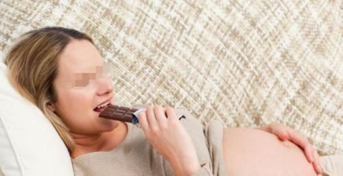 怀孕期间|23岁孕妈“产妇餐”火了,没人伺候只能自己做,网友:没必要心疼