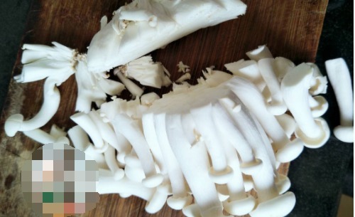 喜欢做这菜，贵是贵点，清甜美味，做一盘儿子连汁都不剩