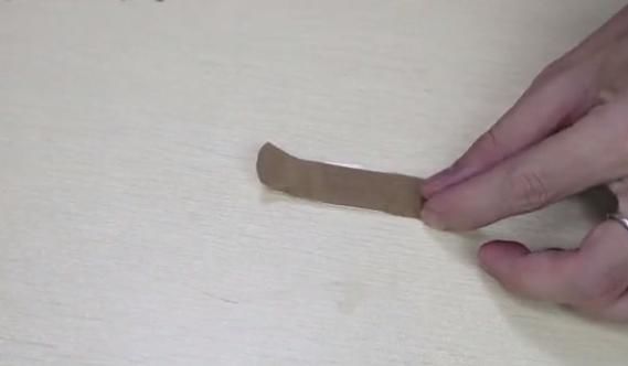 创口贴|晚上在门上贴1个创口贴，到底有什么神奇妙用？结果人人都贴了！