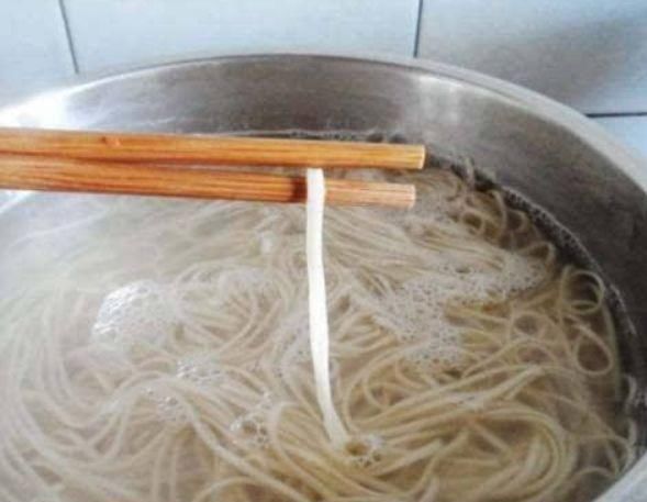 筋道|你煮的面条为什么不好吃？很多人少了“这1步”，难怪面条不筋道