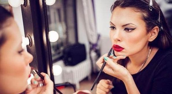 子宫|子宫好不好看脸，若脸上没有以下5种“信号”恭喜，子宫很健康