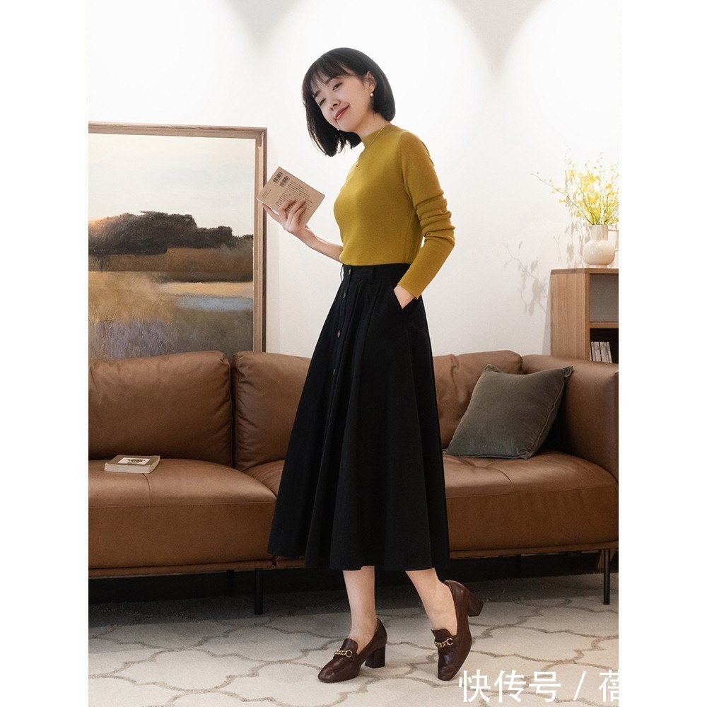 世面|见过世面的女人,入秋第1套穿搭首选“高跟鞋+半身裙”,高级优雅