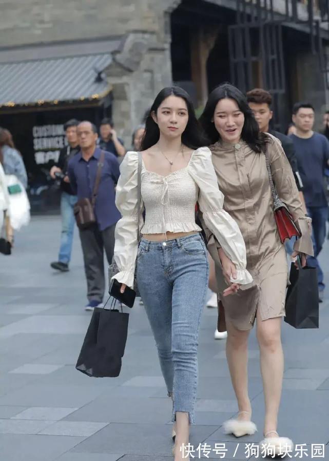 穿衣 可爱妹子怎么穿衣?不要触碰穿搭“雷区”,按部就班想不美都难!