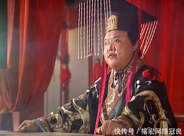 后世|关羽千里走单骑受后世称颂，此人有同样经历，为何反被嘲笑千年？