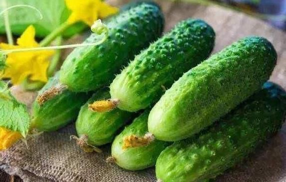 女性|女性45岁后爱吃“补水菜”，去皱抗衰营养足，没人再叫你“大妈”