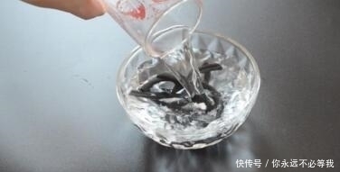 蚊香不用点,放在水里泡一泡,没想到作用这么大